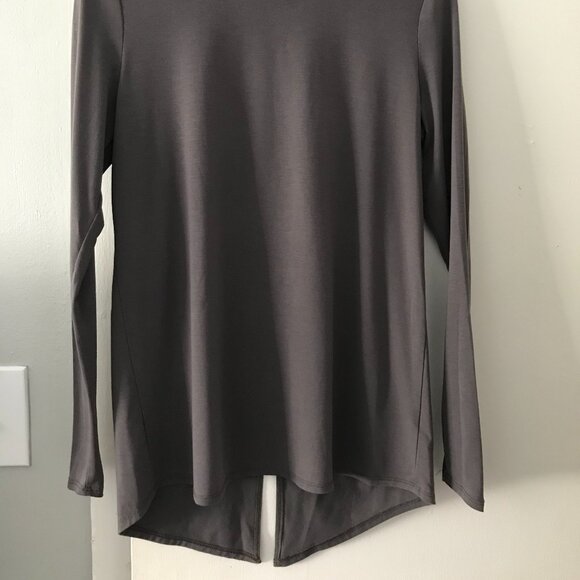 RARE Athleta Heather Gray Monarch Ribbed Stretch Top Split Back Size Small Shirt - Picture 1 of 9